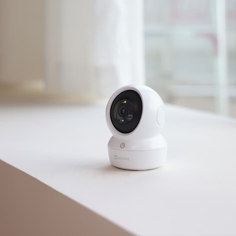 EZVIZ H6c Pro en un interior, imagen 3